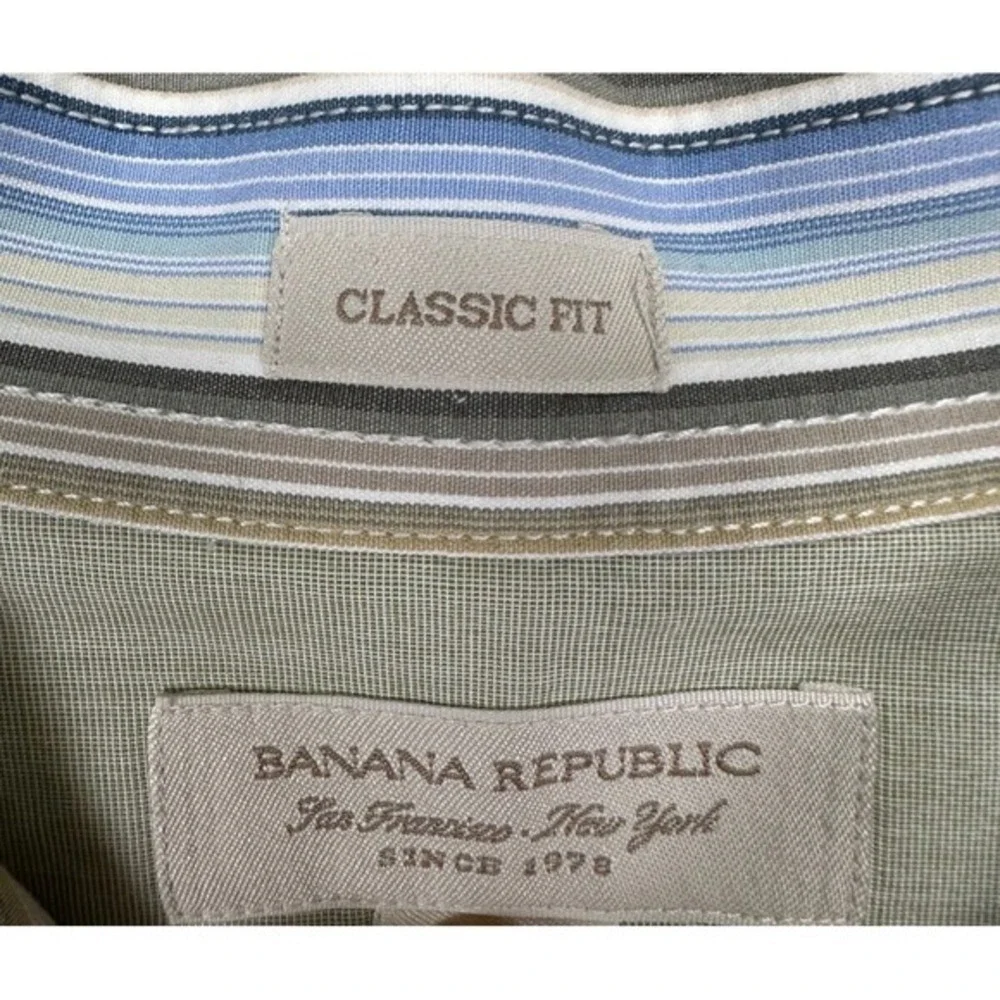 Banana Republic Button Up Shirt Adult XL Multi Balanced Stripes Classic Fit Mens